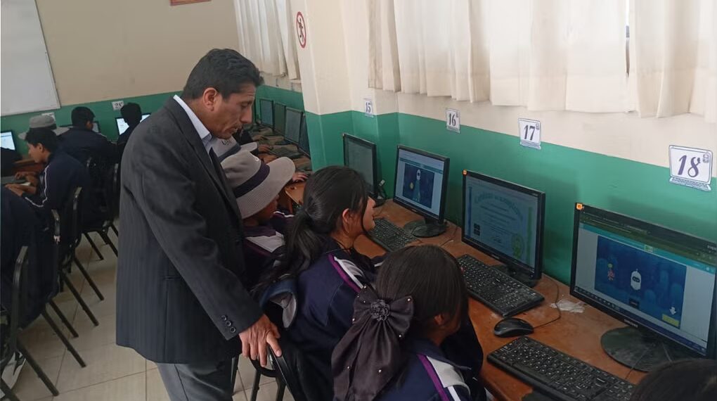 Kodea y Empresarios por la Educación impulsan la educación digital con Inteligencia Artificial